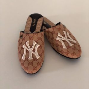 Gucci NY Flamel Mule